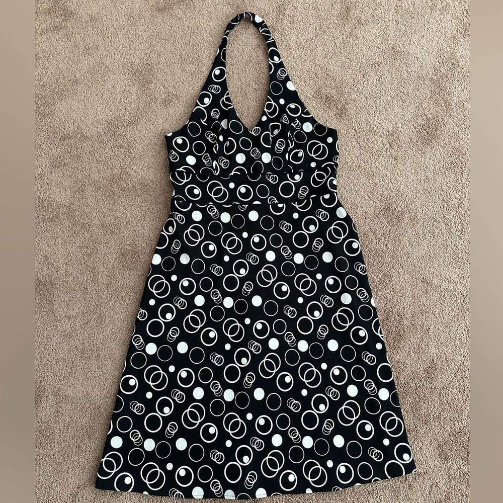 AB STUDIO HALTER BACKLESS DRESS•BLACK AND WHITE•SIZE 14